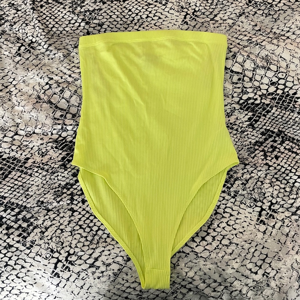 Yellow strapless tube bodysuit